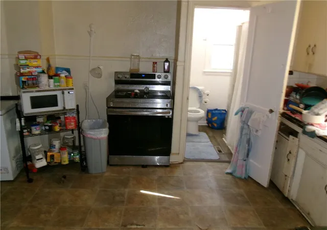 Photo 3 of Sale Pending at 79 Ambrose St, Rochester, NY 14608 | MLS# R1699781 | Listing updated on 2026-07-28