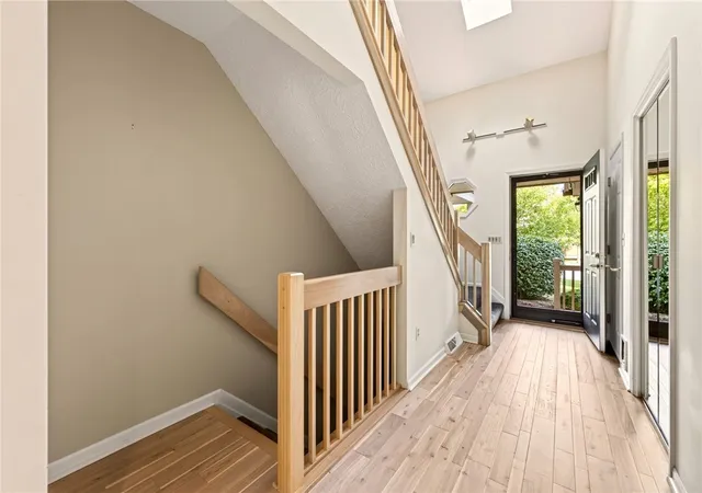 3rd image of 1140 Hillsboro Cove Cir, Webster, NY 14580 | MLS# R1699843