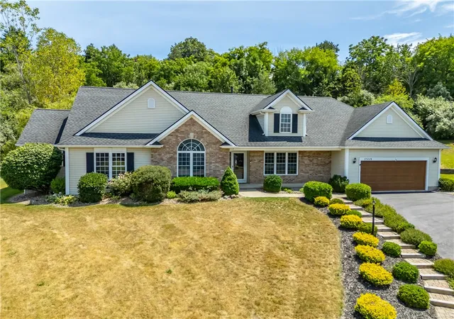 1st image of 7359 Sachem Trl, Victor, NY 14564 | MLS# R1699982