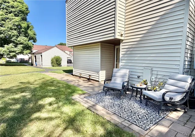 Photo 3 of Sale Pending at 104 Harwinton Ct, Camillus, NY 13031 | MLS# S1699915 | Listing updated on 2026-08-02