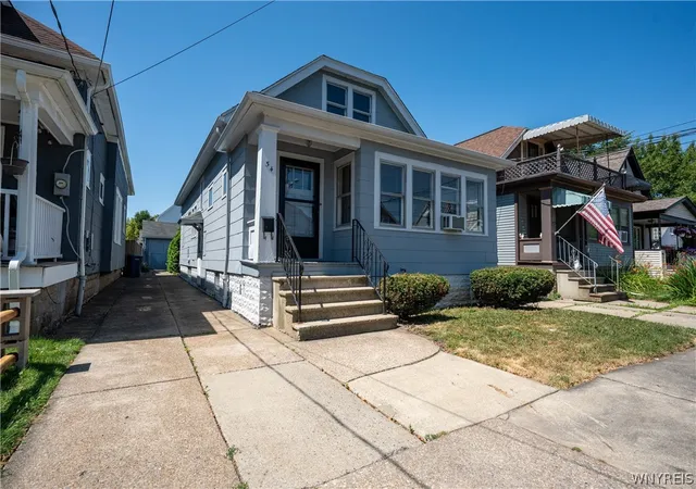 Photo 2 of Sale Pending at 34 Elgas St, Buffalo, NY 14207 | MLS# B1698981 | Listing updated on 2026-07-26