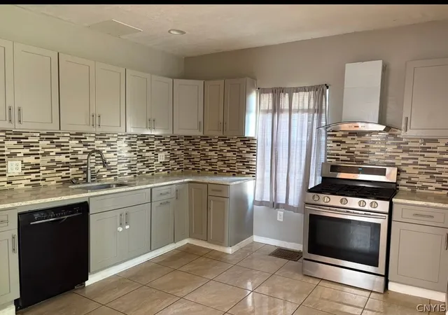 Photo 4 of Single family home for sale at 380 Arlington St, Watertown, NY 13601 | MLS# S1698865 | Listing updated on 2026-07-21