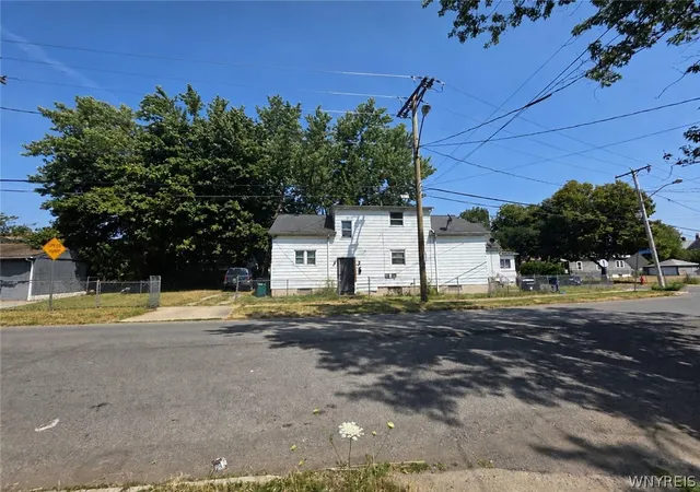 Photo 3 of Multi family home for sale at 2 Dorris Ave, Buffalo, NY 14215 | MLS# B1700261 | Listing updated on 2026-07-21