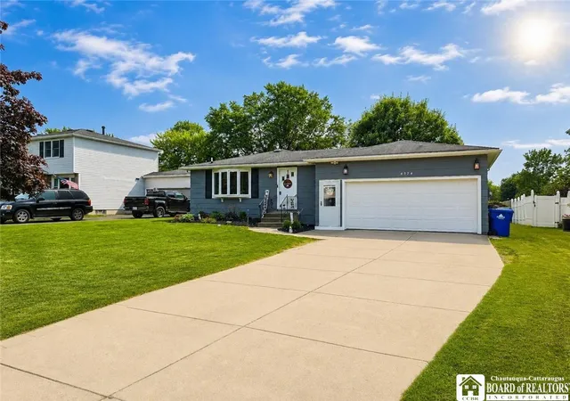 Photo 1 of Sale Pending at 4374 Robin Ln, Hamburg, NY 14075 | MLS# R1700283 | Listing updated on 2026-08-02
