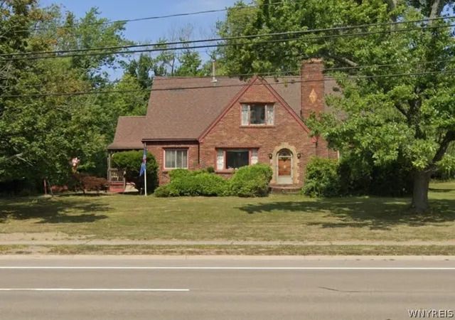 Photo 1 of Single family home for sale at 4862 Southwestern Blvd, Hamburg, NY 14075 | MLS# B1700287 | Listing updated on 2026-07-21