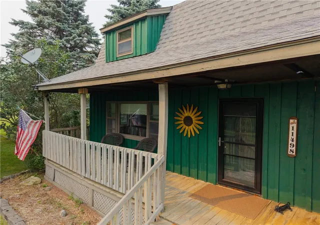 4th image of 11498 Mendoleine Rd, Wayland, NY 14437 | MLS# R1692018