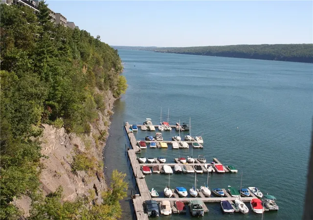 40th image of 2 Cliffside Dr, Canandaigua, NY 14424 | MLS# R1700307