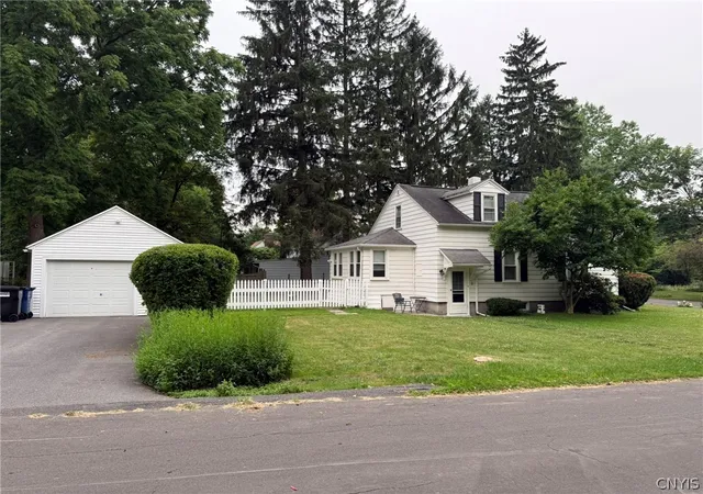Photo 2 of Sale Pending at 1101 Cumberland Ave, Syracuse, NY 13210 | MLS# S1698357 | Listing updated on 2026-07-27