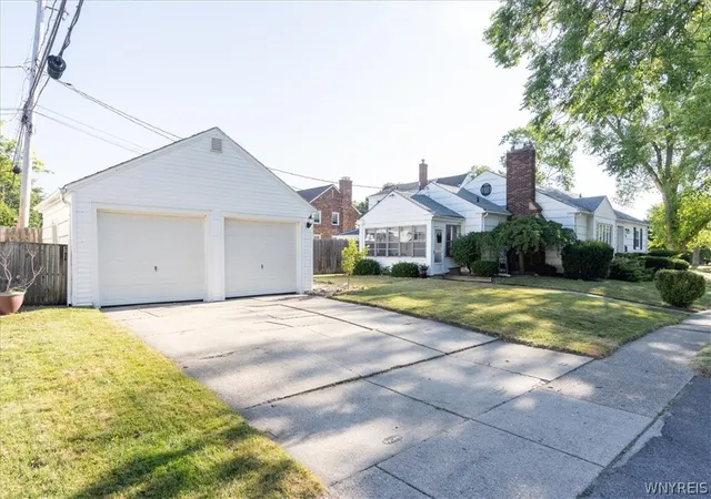 18th image of 76 Worth St, Tonawanda, NY 14223 | MLS# B1700320