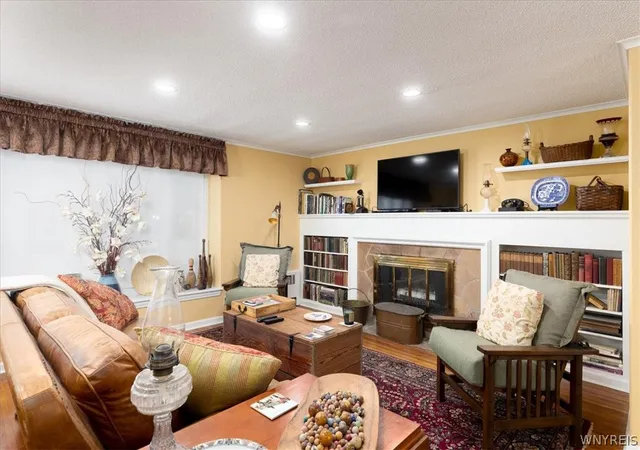 4th image of 76 Worth St, Tonawanda, NY 14223 | MLS# B1700320