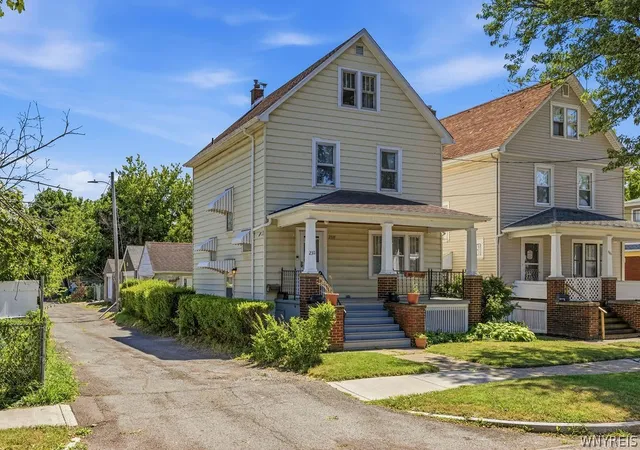 2nd image of 2311 Walnut Ave, Niagara Falls, NY 14301 | MLS# B1699455