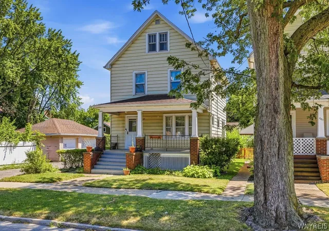 3rd image of 2311 Walnut Ave, Niagara Falls, NY 14301 | MLS# B1699455