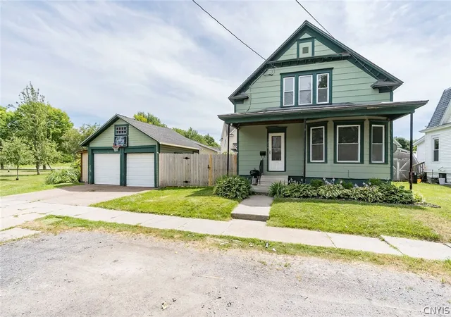 2nd image of 1216 Bronson St, Watertown, NY 13601 | MLS# S1699570