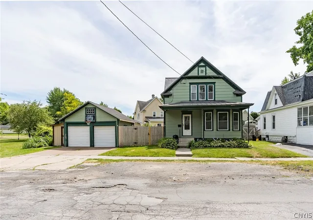 3rd image of 1216 Bronson St, Watertown, NY 13601 | MLS# S1699570