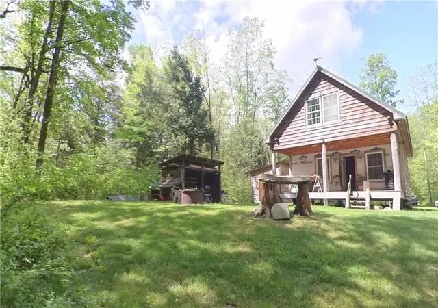 2nd image of 207 Cherry Ln, German, NY 13040 | MLS# R1699857