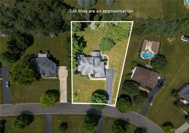 50th image of 160 Norwood Ln, Orchard Park, NY 14127 | MLS# B1696600