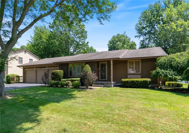 5th image of 85 Stover Rd, Chili, NY 14624 | MLS# R1697972