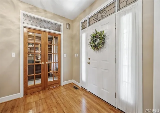 Photo 4 of Sale Pending at 6275 Gott Crk, East Amherst, NY 14051 | MLS# B1700372 | Listing updated on 2026-08-04