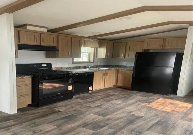 Photo 2 of Manufactured home for sale at 98 Northrup Ln, Farmington, NY 14425 | MLS# R1700418 | Listing updated on 2026-07-21