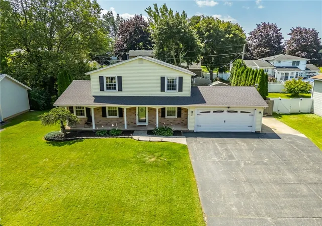 1st image of 27 Sunny Slope Dr, Parma, NY 14468 | MLS# R1700164