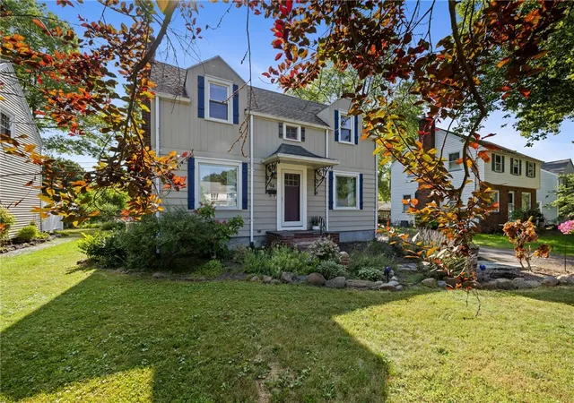 Photo 2 of Sale Pending at 94 Meadow Dr, Rochester, NY 14618 | MLS# R1699366 | Listing updated on 2026-07-31