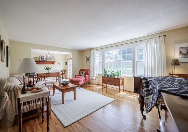 5th image of 54 Parkridge Dr, Pittsford, NY 14534 | MLS# R1699826