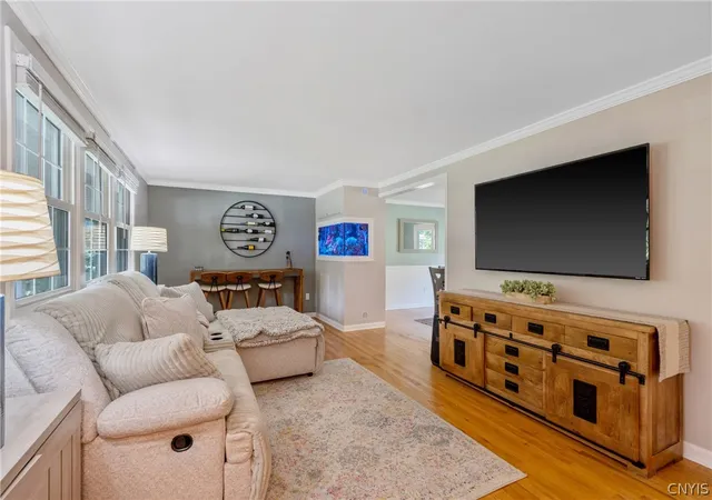 4th image of 4957 Saint John Dr, Syracuse, NY 13215 | MLS# S1697640