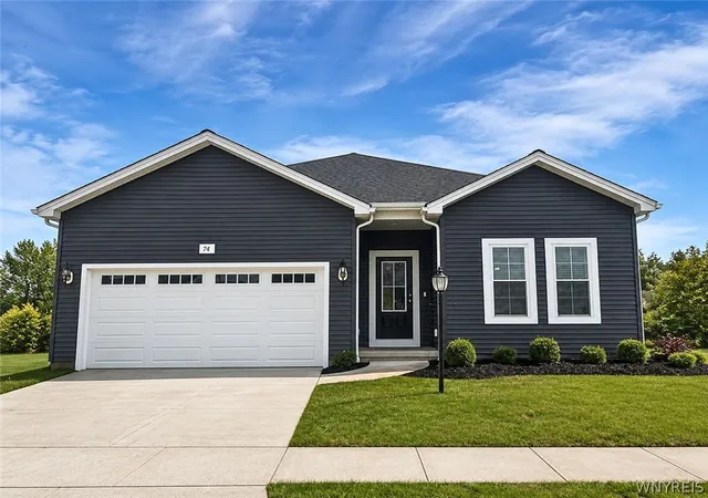 1st image of 74 Eagleview Dr, Grand Island, NY 14072 | MLS# B1694977