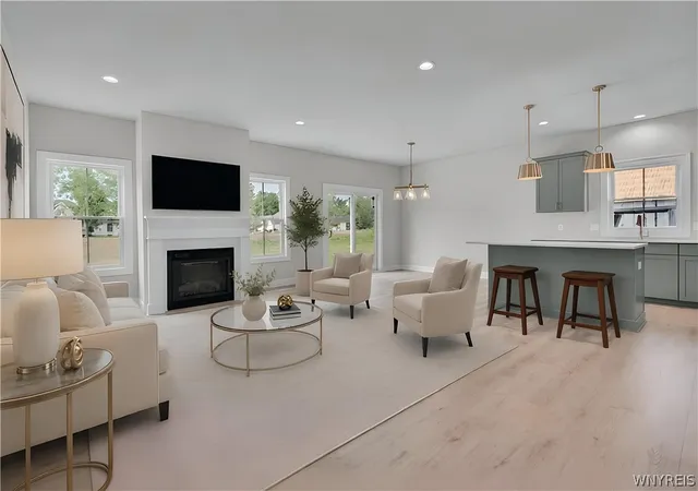 4th image of 74 Eagleview Dr, Grand Island, NY 14072 | MLS# B1694977