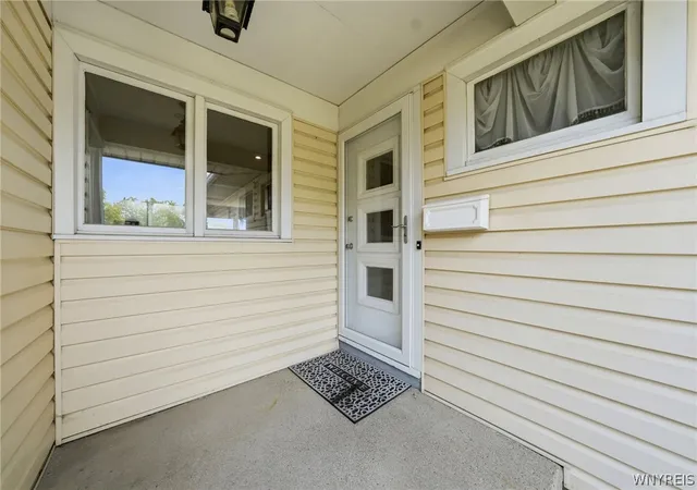 4th image of 275 Pryor Ave, Tonawanda, NY 14150 | MLS# B1700427