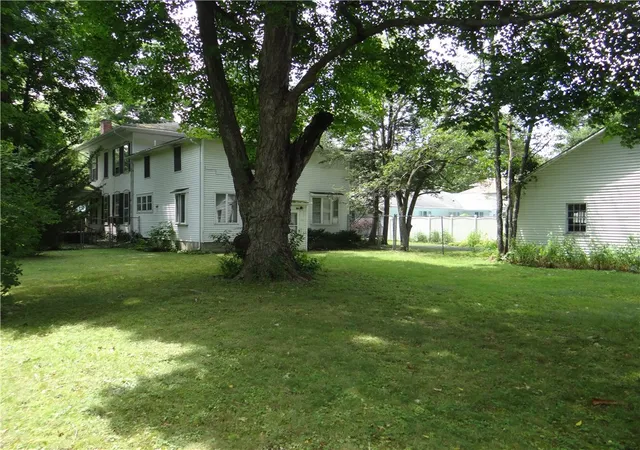 Photo 4 of Sale Pending at 1648 W Water St, Elmira, NY 14905 | MLS# R1699311 | Listing updated on 2026-08-04
