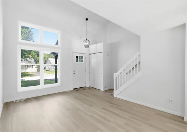 Photo 3 of Sale Pending at 163 Sparling Dr, Rochester, NY 14616 | MLS# R1700488 | Listing updated on 2026-07-31