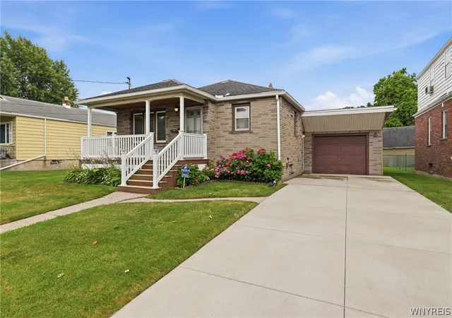 2nd image of 2743 Livingston Ave, Niagara Falls, NY 14303 | MLS# B1699800