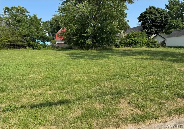 4th image of 217 Madison St, Buffalo, NY 14206 | MLS# B1700328