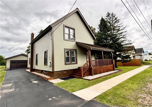 1st image of 32 Smith St, Gouverneur, NY 13642 | MLS# S1700577