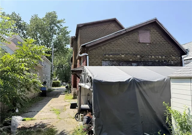 3rd image of 7 Boone St, Buffalo, NY 14220 | MLS# B1700388