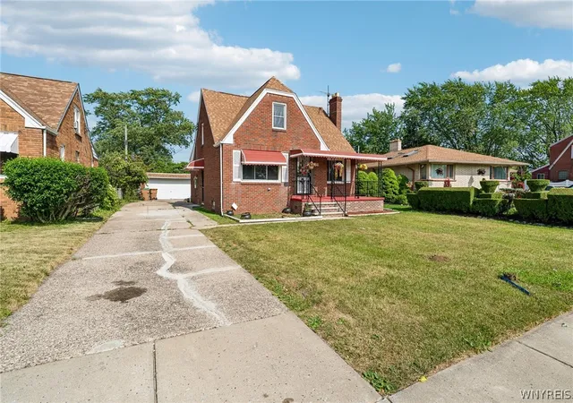 2nd image of 171 Tudor Rd, Buffalo, NY 14215 | MLS# B1700484