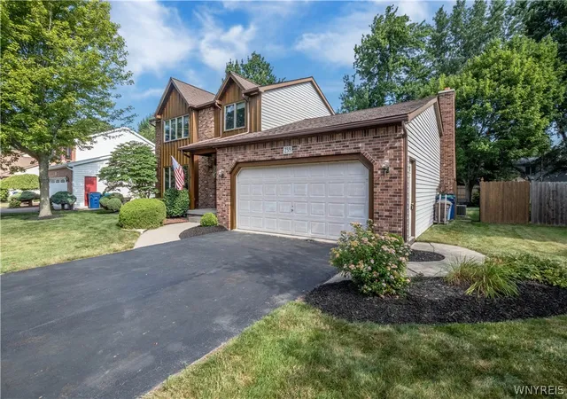 2nd image of 238 Wyeth Dr, Getzville, NY 14068 | MLS# B1699932