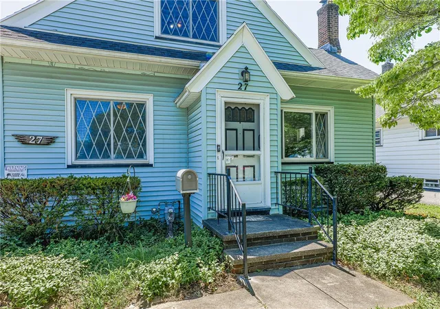 Photo 3 of Single family home for sale at 27 Florence Ave, Rochester, NY 14616 | MLS# R1700604 | Listing updated on 2026-08-03