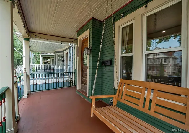 Photo 3 of Sale Pending at 707 Richmond Ave, Buffalo, NY 14222 | MLS# B1700532 | Listing updated on 2026-07-31