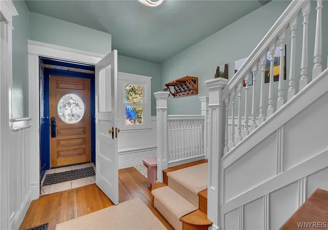 Photo 5 of Sale Pending at 707 Richmond Ave, Buffalo, NY 14222 | MLS# B1700532 | Listing updated on 2026-07-31