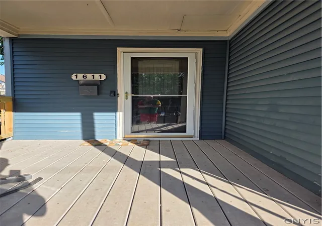 3rd image of 1611 Seymour Ave, Utica, NY 13501 | MLS# S1700624
