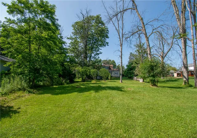 Photo 3 of Sale Pending at 408 E Main St, Waterloo, NY 13165 | MLS# R1700610 | Listing updated on 2026-08-03