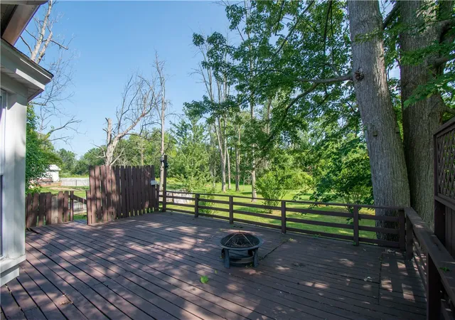 Photo 4 of Sale Pending at 408 E Main St, Waterloo, NY 13165 | MLS# R1700610 | Listing updated on 2026-08-03