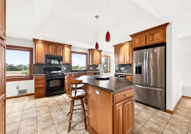 3rd image of 485 Colby St, Spencerport, NY 14559 | MLS# R1696841