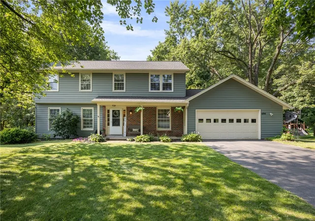 1st image of 694 Shanlee Dr, Webster, NY 14580 | MLS# R1700310