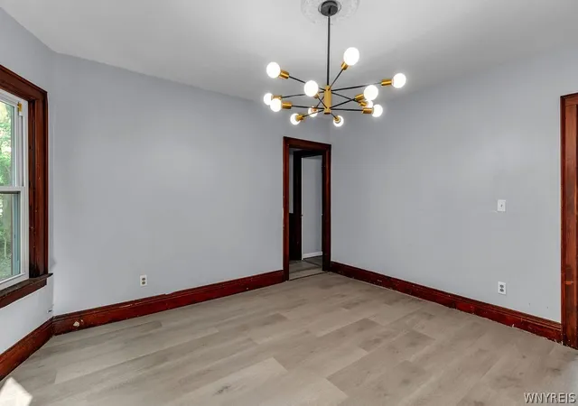 Photo 4 of Sale Pending at 416 Baynes St, Buffalo, NY 14213 | MLS# B1699318 | Listing updated on 2026-07-30