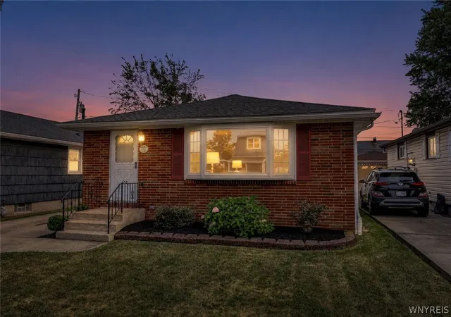 43rd image of 149 Desmond Dr, Tonawanda, NY 14150 | MLS# B1700537