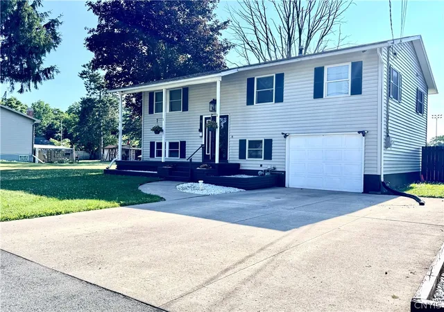 Photo 1 of Sale Pending at 15 Wilkinson Pl, Baldwinsville, NY 13027 | MLS# S1696432 | Listing updated on 2026-08-03