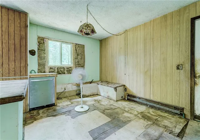 4th image of 1150 Dalton Rd, Honeoye Falls, NY 14472 | MLS# R1699975